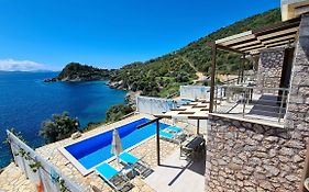 Amousso Beach Villas